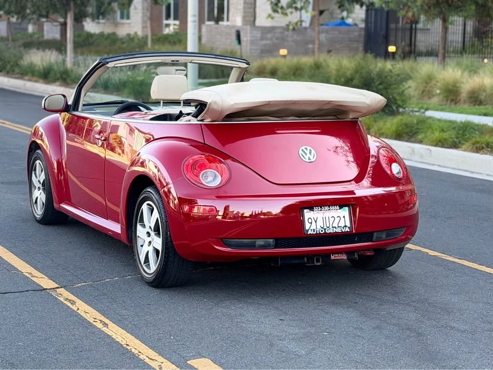 2006 Volkswagen New Beetle - Image 2 of 19