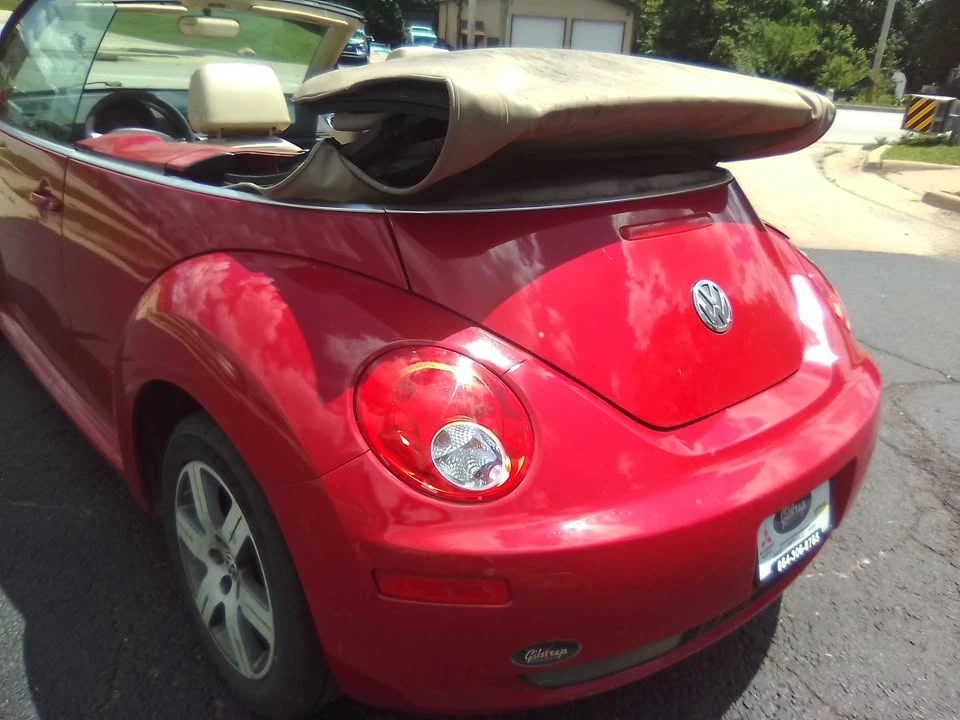 2006 Volkswagen New Beetle - Image 4 of 11