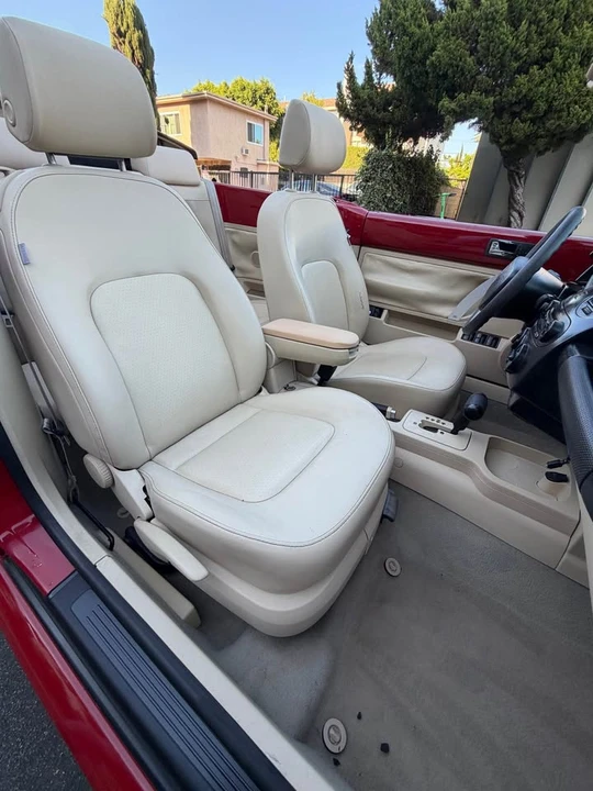 2006 Volkswagen New Beetle - Image 14 of 19