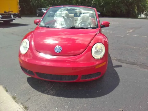 2006 Volkswagen Beetle 2.5L Convertible 2D
