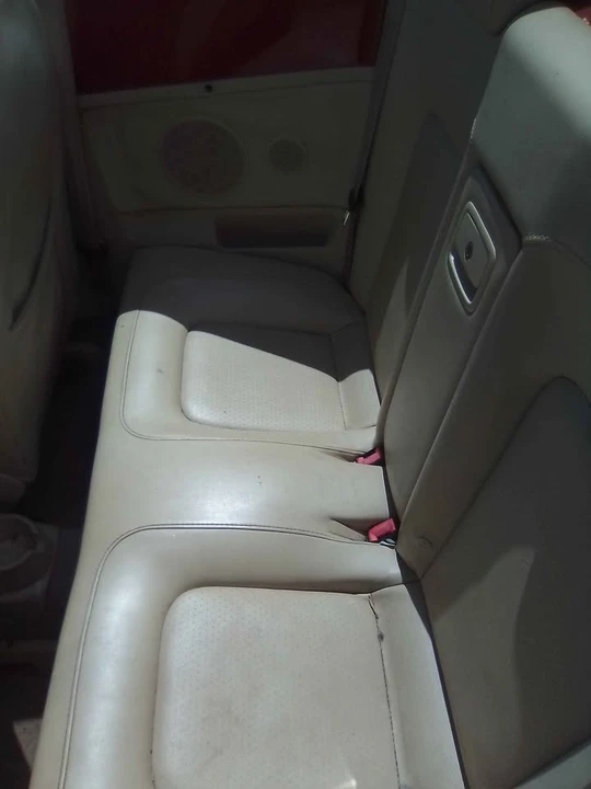 2006 Volkswagen New Beetle - Image 9 of 11