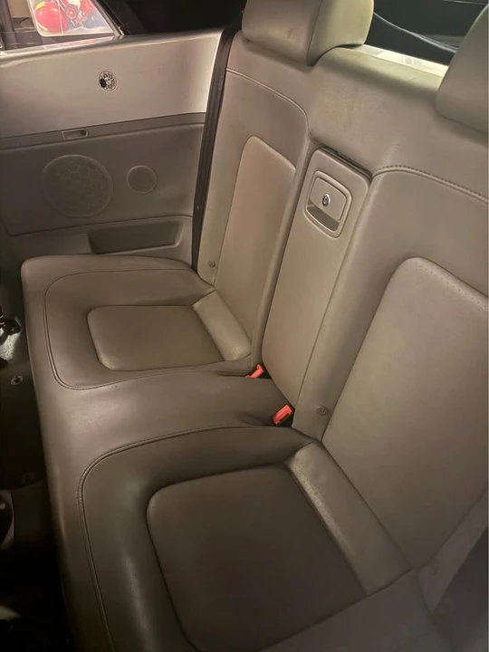 2006 Volkswagen New Beetle - Image 6 of 7