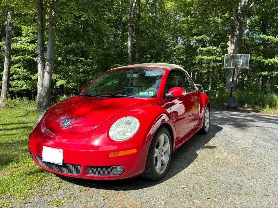 2006 Volkswagen New Beetle - Image 3 of 8
