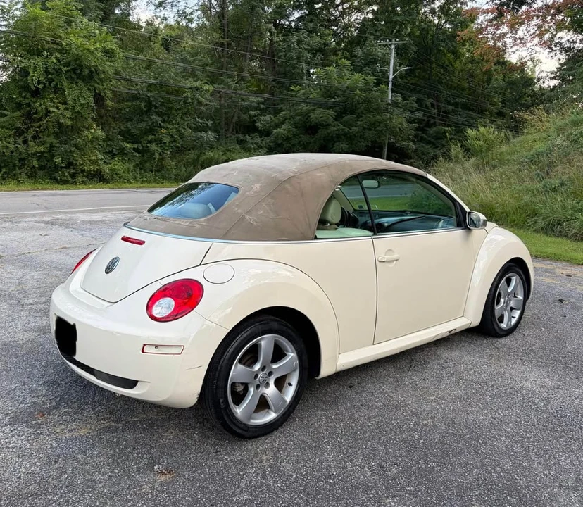 2006 Volkswagen New Beetle - Image 5 of 15