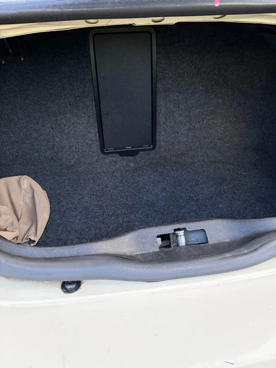 2006 Volkswagen New Beetle - Image 15 of 15