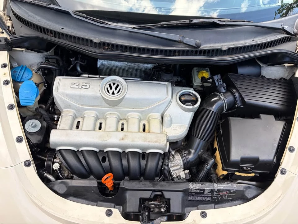 2006 Volkswagen New Beetle - Image 14 of 15