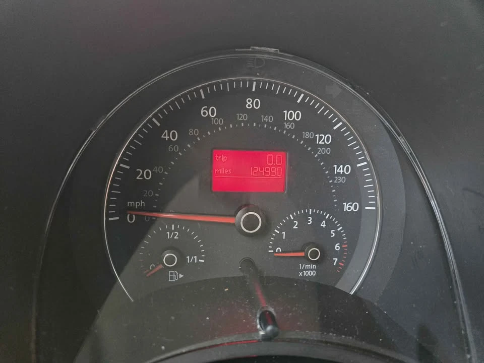 2006 Volkswagen New Beetle - Image 11 of 11