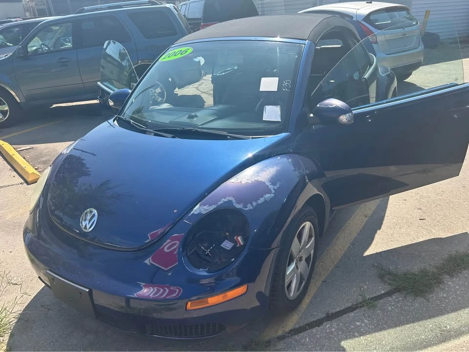 2006 Volkswagen New Beetle - Image 3 of 8