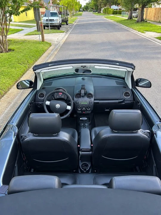 2006 Volkswagen New Beetle - Image 16 of 20