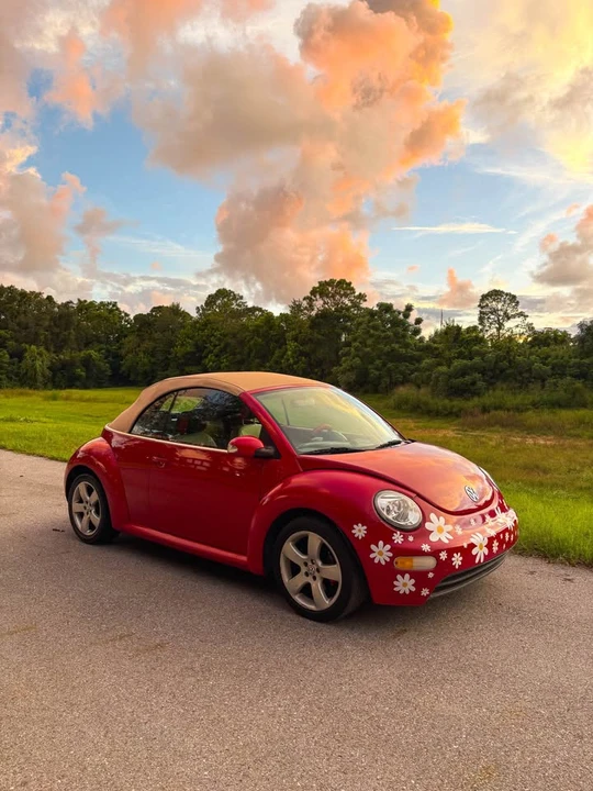 2006 Volkswagen New Beetle - Image 5 of 14