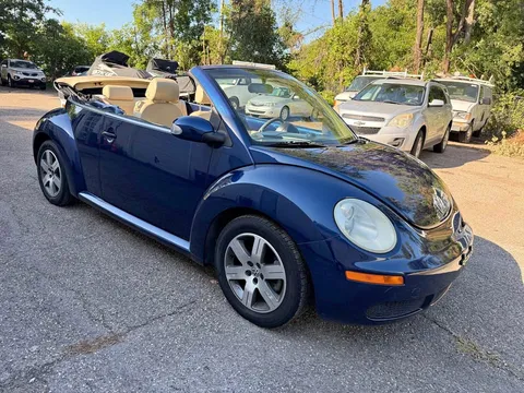 2006 Volkswagen Beetle 2.5L Convertible 2D