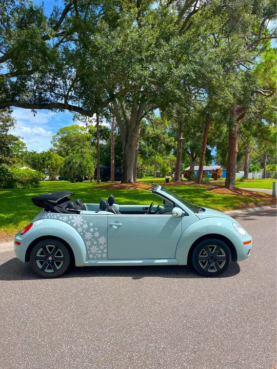 2006 Volkswagen New Beetle - Image 3 of 17