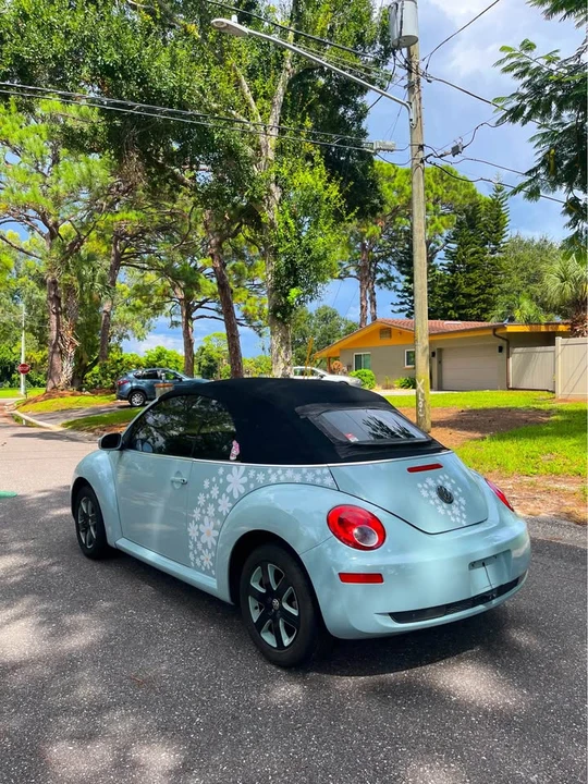 2006 Volkswagen New Beetle - Image 10 of 17