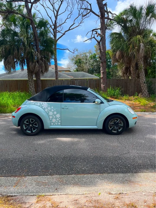 2006 Volkswagen New Beetle - Image 8 of 17