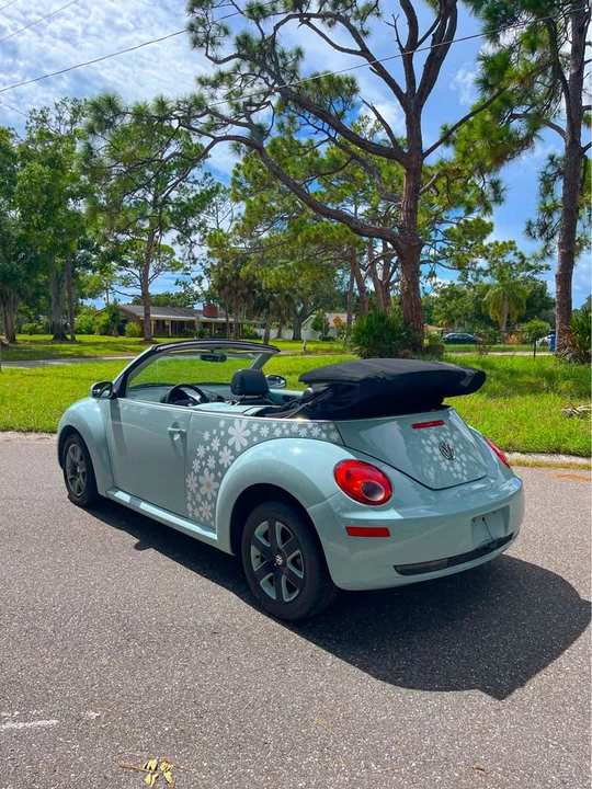 2006 Volkswagen New Beetle - Image 4 of 17