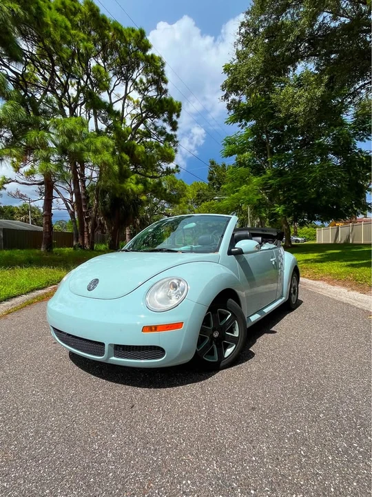 2006 Volkswagen New Beetle - Image 5 of 17