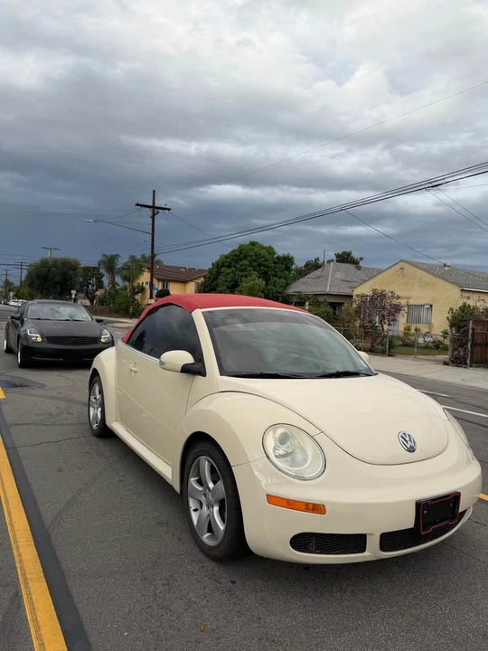 2006 Volkswagen New Beetle - Image 4 of 7