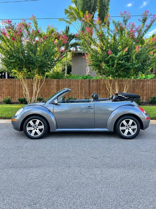 2006 Volkswagen New Beetle - Image 13 of 20