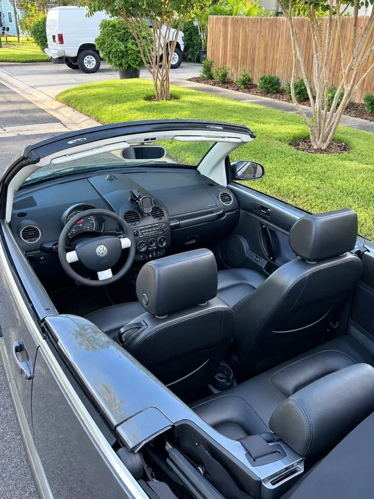 2006 Volkswagen New Beetle - Image 15 of 20