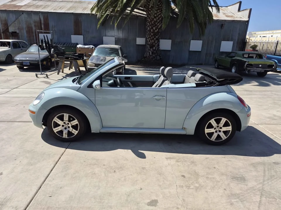 2006 Volkswagen New Beetle - Image 5 of 19
