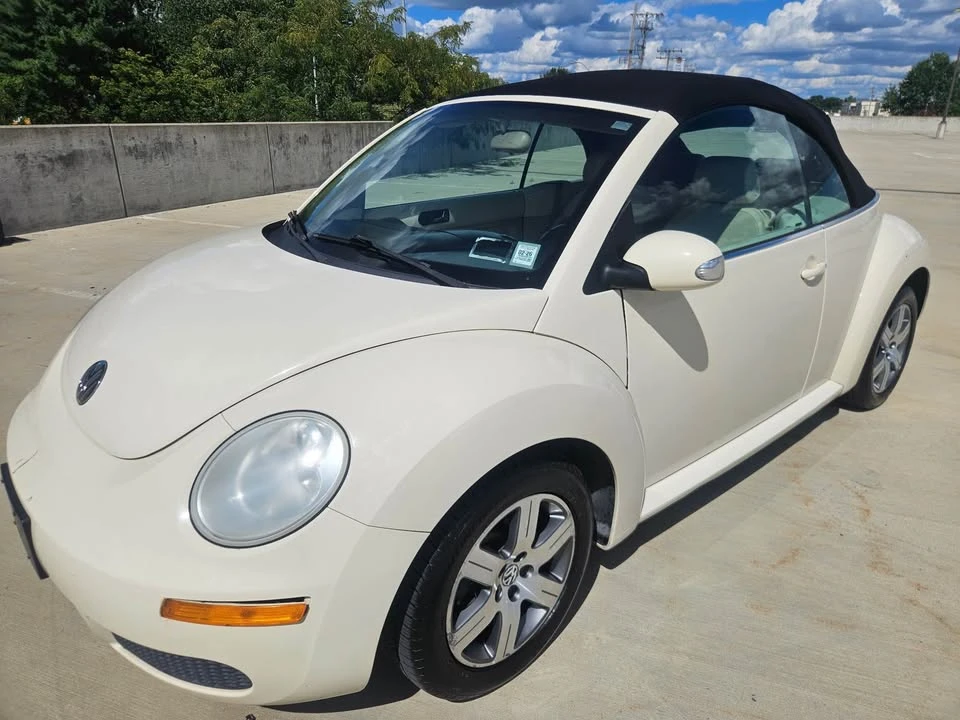 2006 Volkswagen New Beetle - Image 15 of 20