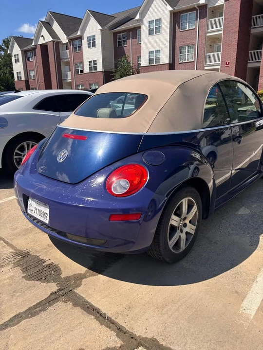 2006 Volkswagen New Beetle - Image 5 of 6