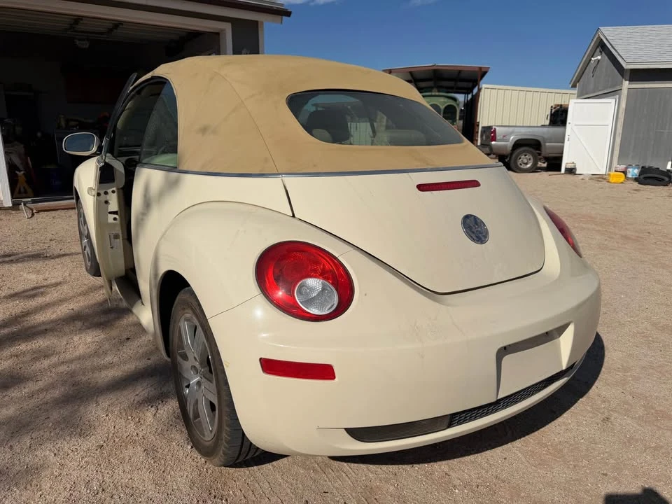 2006 Volkswagen New Beetle - Image 3 of 13