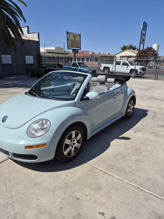 2006 Volkswagen New Beetle - Image 6 of 19