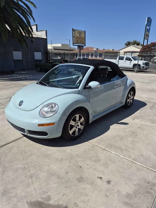 2006 Volkswagen New Beetle - Image 13 of 19