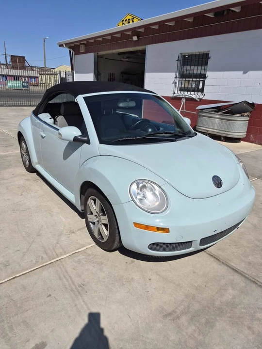 2006 Volkswagen New Beetle - Image 7 of 19