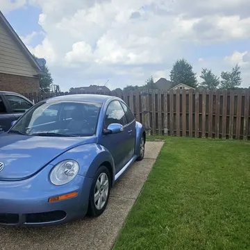 2006 Volkswagen Beetle 2.5L Entry Hatchback