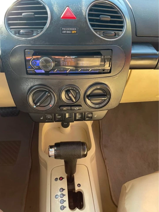 2006 Volkswagen New Beetle - Image 18 of 18