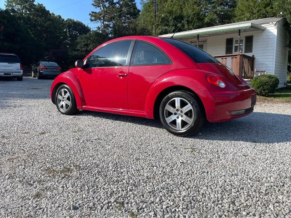 2006 Volkswagen New Beetle - Image 5 of 18