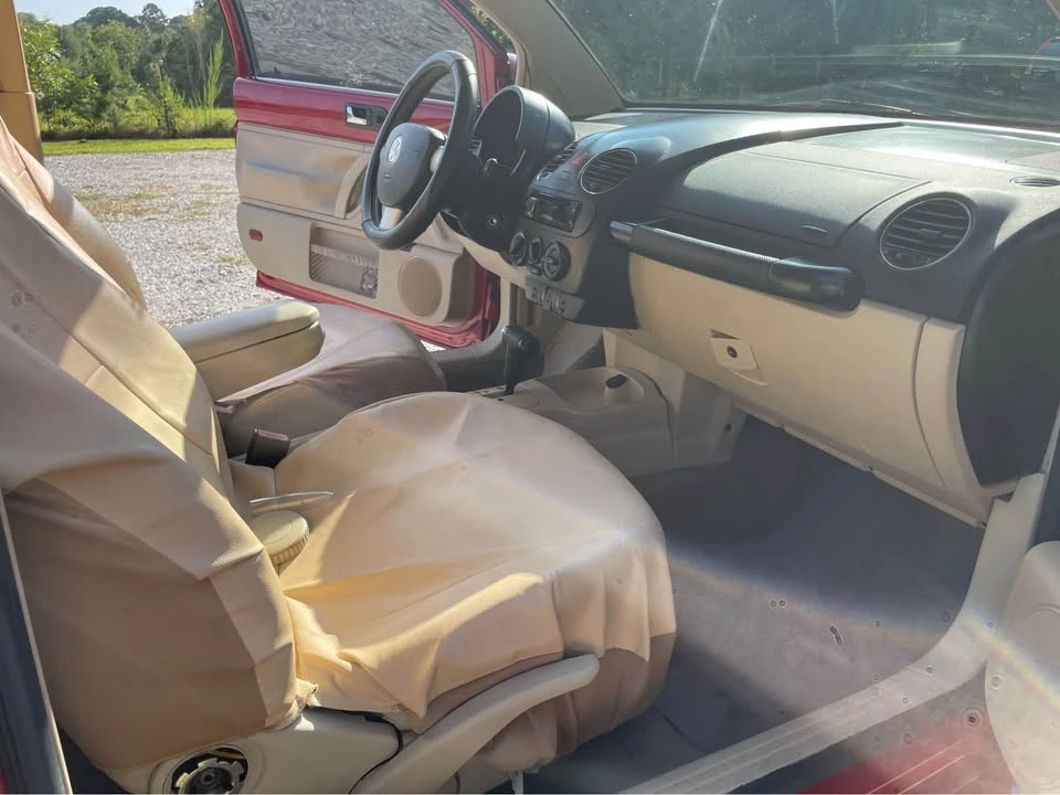 2006 Volkswagen New Beetle - Image 13 of 18