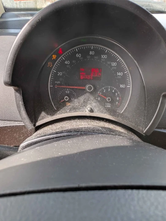 2006 Volkswagen New Beetle - Image 10 of 17