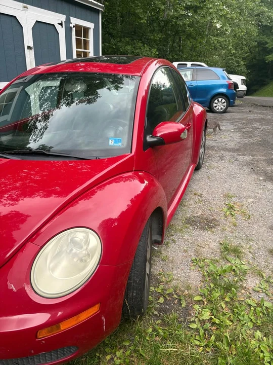 2006 Volkswagen New Beetle - Image 2 of 5