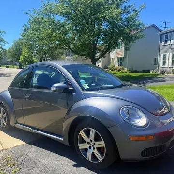 2006 Volkswagen Beetle 2.5L Hatchback 2D