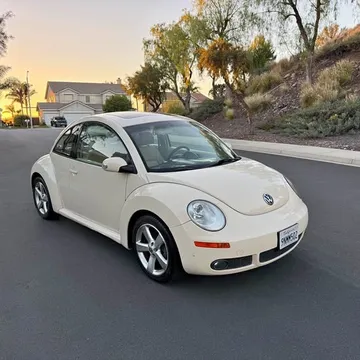 2006 Volkswagen Beetle 2.5L Hatchback