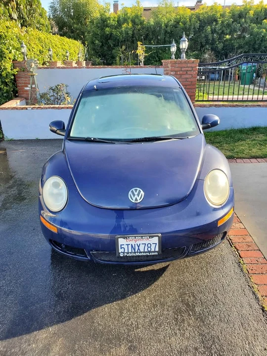 2006 Volkswagen New Beetle - Image 2 of 6