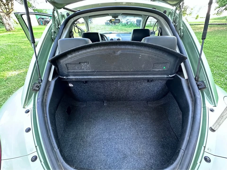 2006 Volkswagen New Beetle - Image 15 of 16