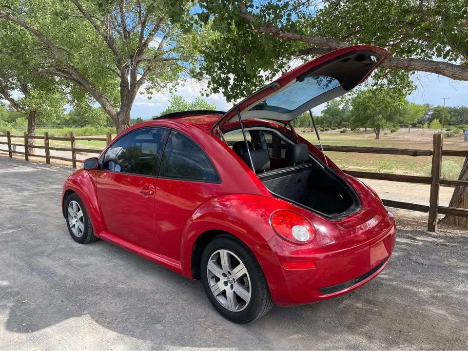 2006 Volkswagen New Beetle - Image 3 of 6