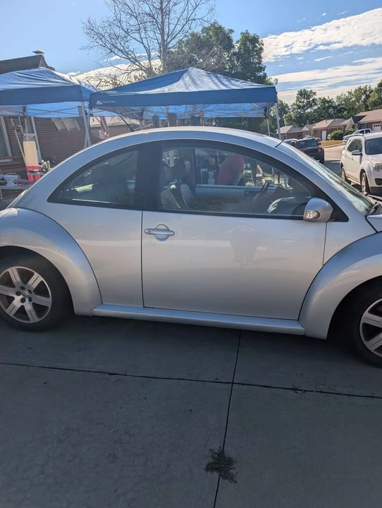 2006 Volkswagen New Beetle - Image 4 of 17