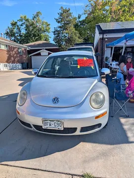 2006 Volkswagen Beetle 2.5L Hatchback 2D