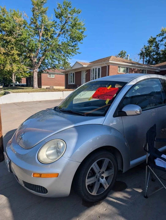 2006 Volkswagen New Beetle - Image 2 of 17