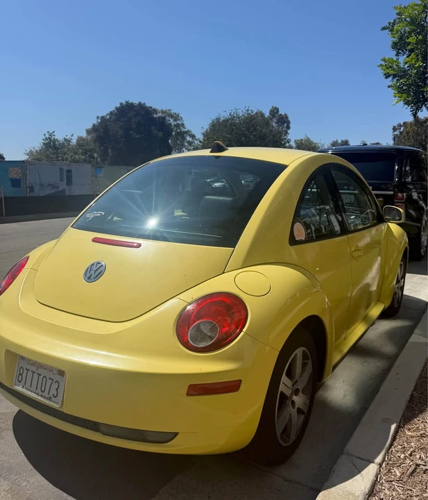2006 Volkswagen New Beetle - Image 4 of 4