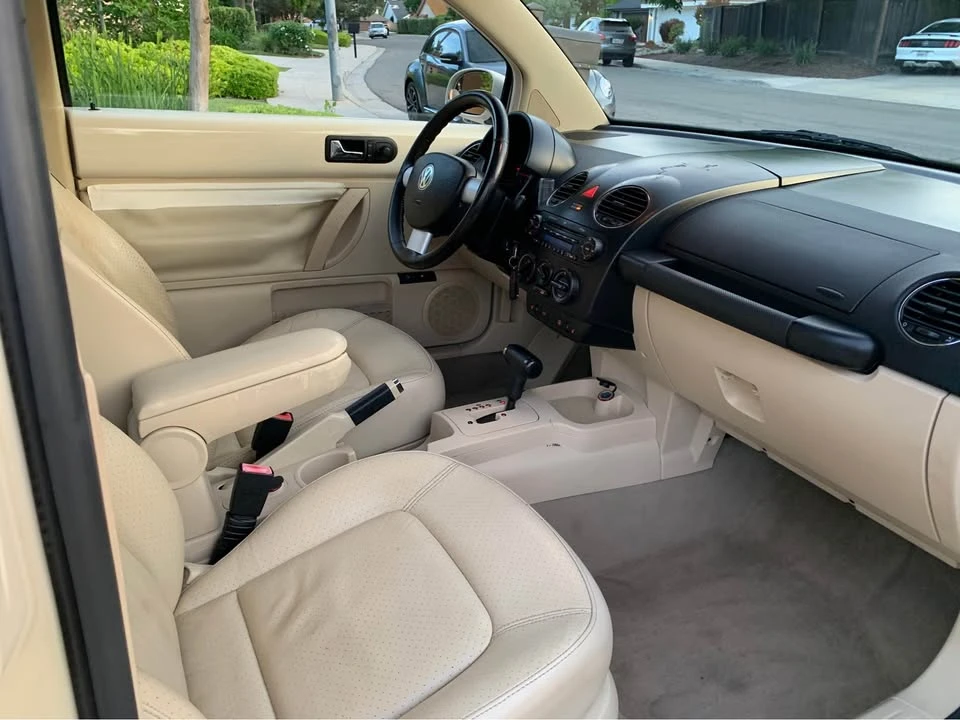 2006 Volkswagen New Beetle - Image 11 of 13