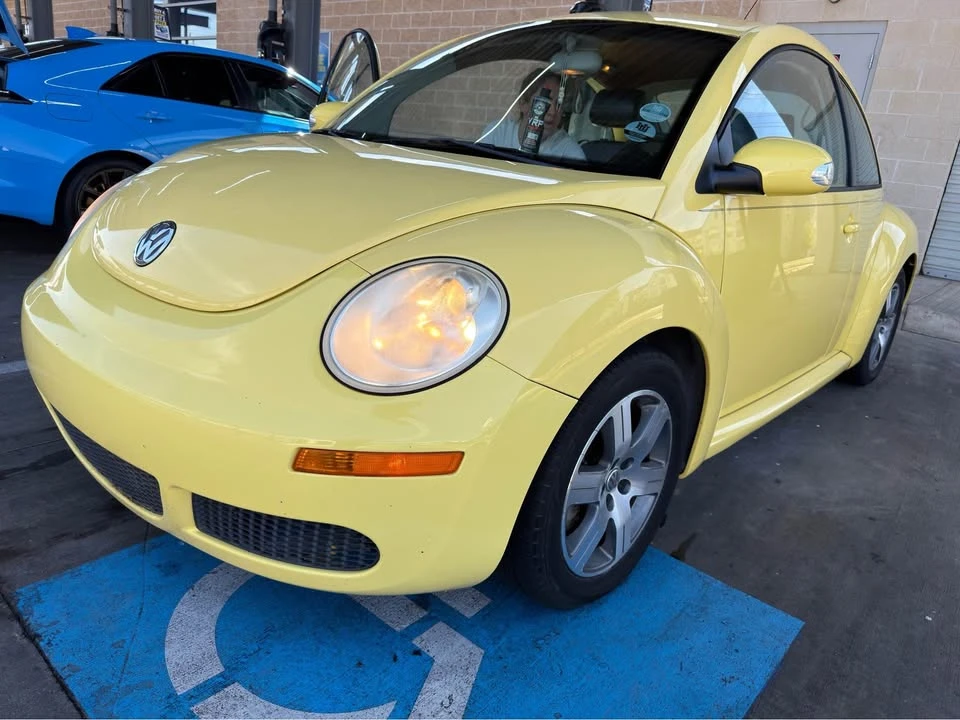 2006 Volkswagen New Beetle - Image 5 of 13