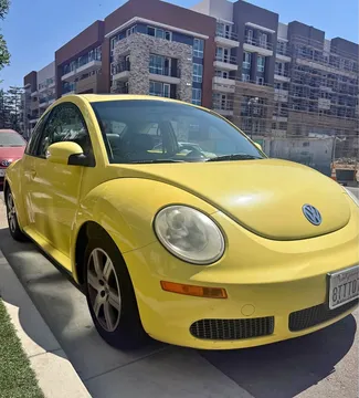 2006 Volkswagen Beetle 2.5L Hatchback 2D