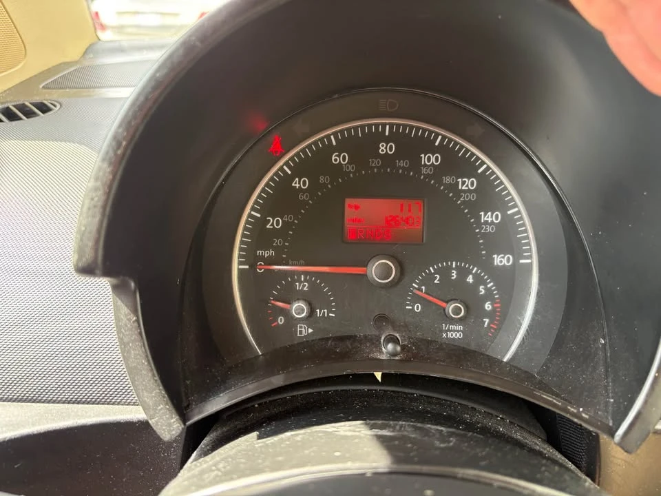 2006 Volkswagen New Beetle - Image 9 of 9
