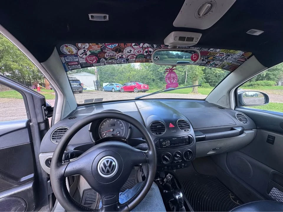 2006 Volkswagen New Beetle - Image 11 of 18